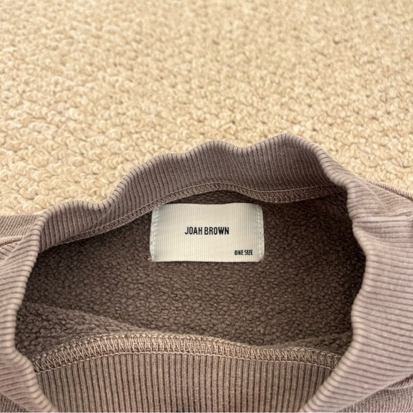 Joah Brown Classic Crew Pullover - Picture 5 of 6